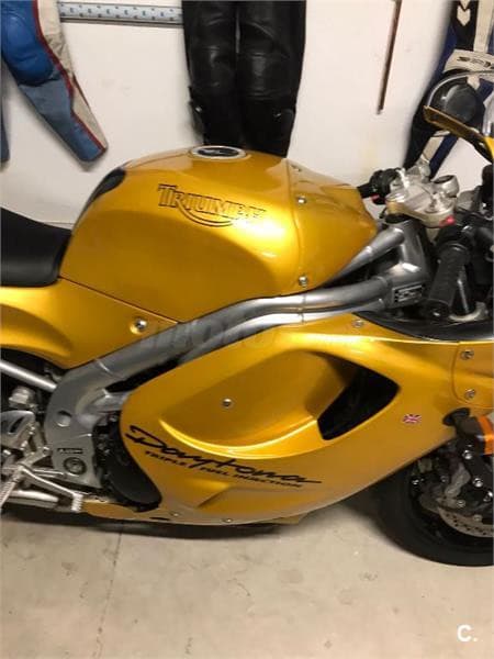 Triumph DAYTONA T 595 4990 € 1997 Zaragoza - 6