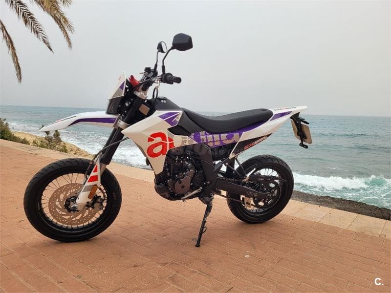 Aprilia SX 125 – Vista 12