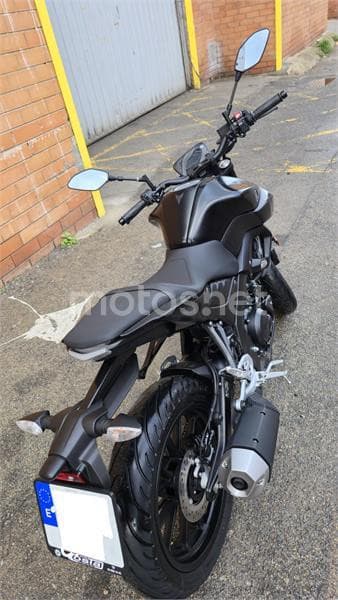 Yamaha MT-125 – Vista 3