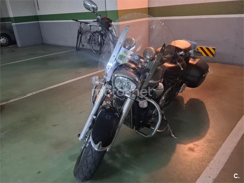 Yamaha XVS 1300 A Midnight Star – Vista 3