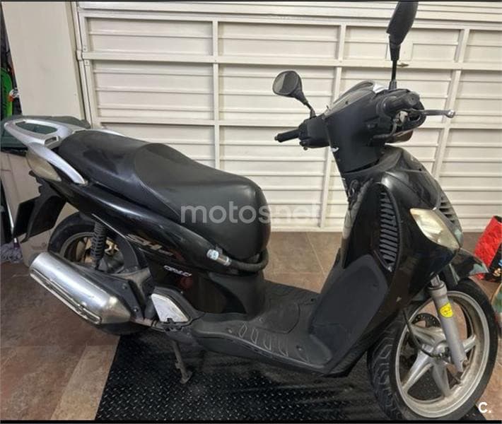 Honda SCOOPY SH125i 1100 € 2008 Barcelona - 3