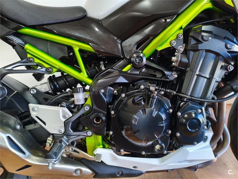 Kawasaki Z 900 – Vista 4