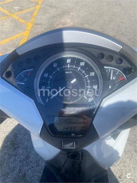 Honda SH125i – Vista 4