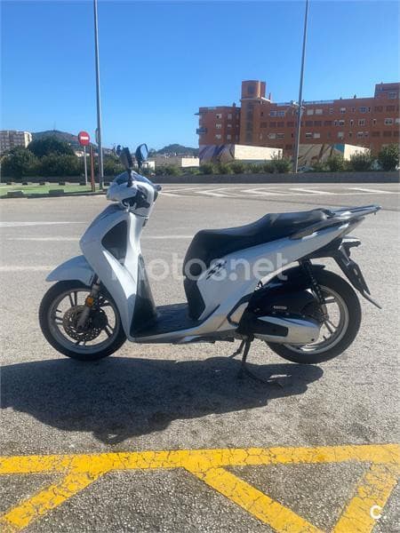 Honda SH125i – Vista 5