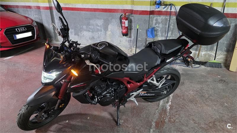 Honda CB 750 Hornet – Vista 12