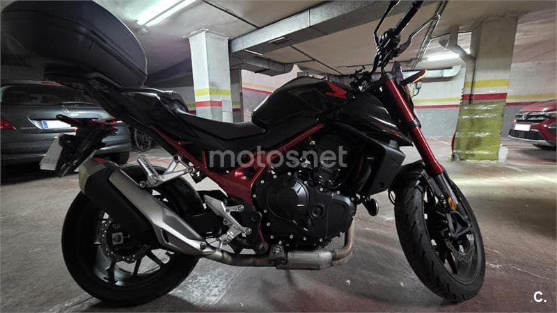 Honda CB 750 Hornet – Vista 13