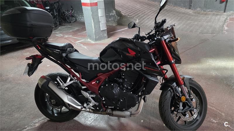 Honda CB 750 Hornet – Vista 3