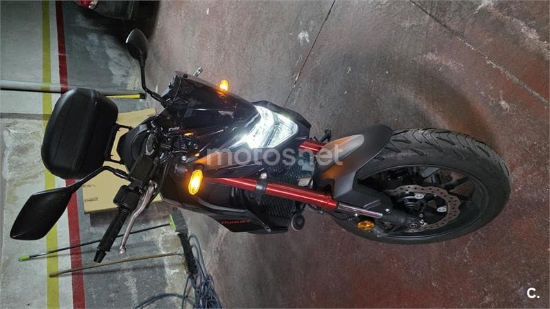 Honda CB 750 Hornet – Vista 5