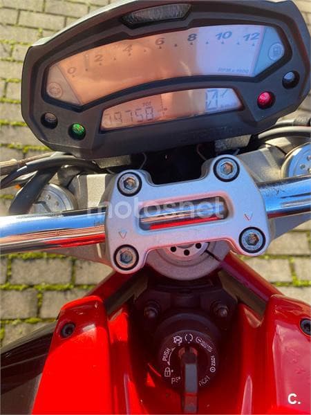 Ducati Monster 696 – Vista 5