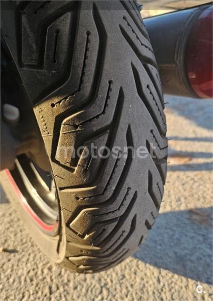 Yamaha XMAX 250 – Vista 6