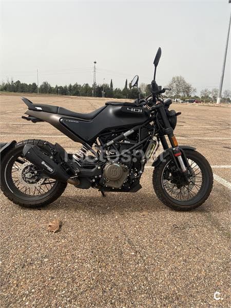 Husqvarna Svartpilen 401 – Vista 1