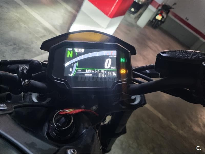 Kawasaki Z 900 – Vista 7