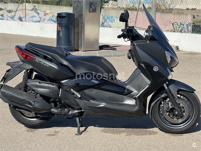 Yamaha XMAX 400 – Vista 1
