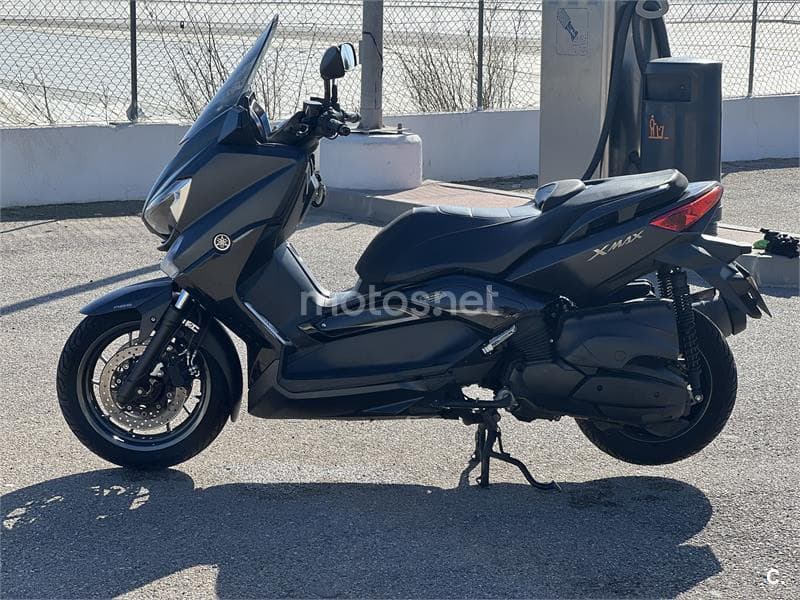 Yamaha XMAX 400 – Vista 3