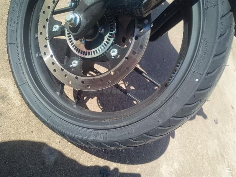 Voge 125 R – Vista 10