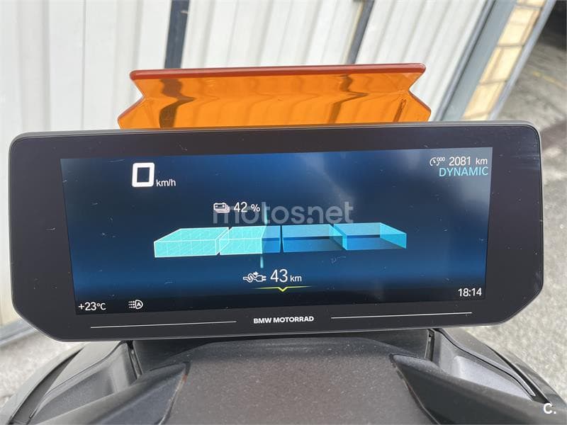 BMW CE 04 – Vista 4