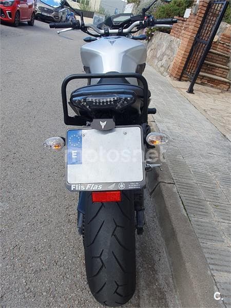 Yamaha MT 09 – Vista 5