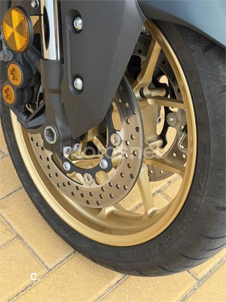 Yamaha TMAX – Vista 6