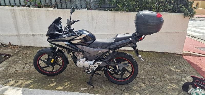 Honda CBF 125 – Vista 1