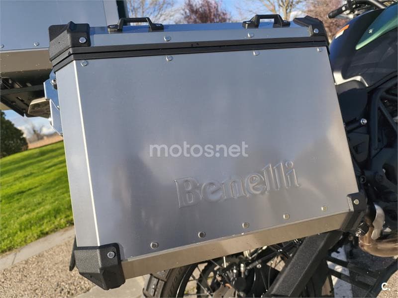 Benelli TRK 702 X – Vista 18