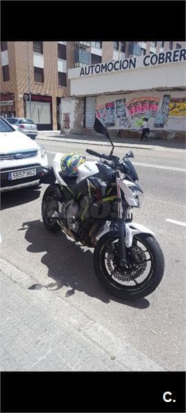 Kawasaki Z 650 – Vista 3