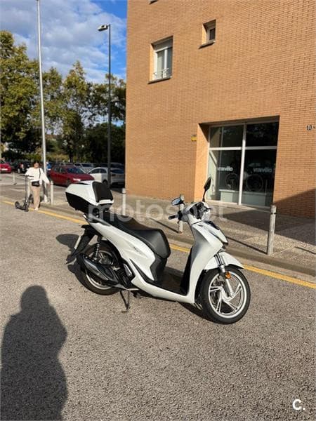 Honda SH125i – Vista 5