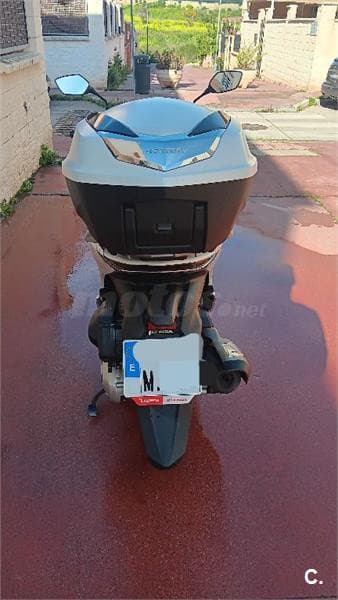 Honda SH125i – Vista 9