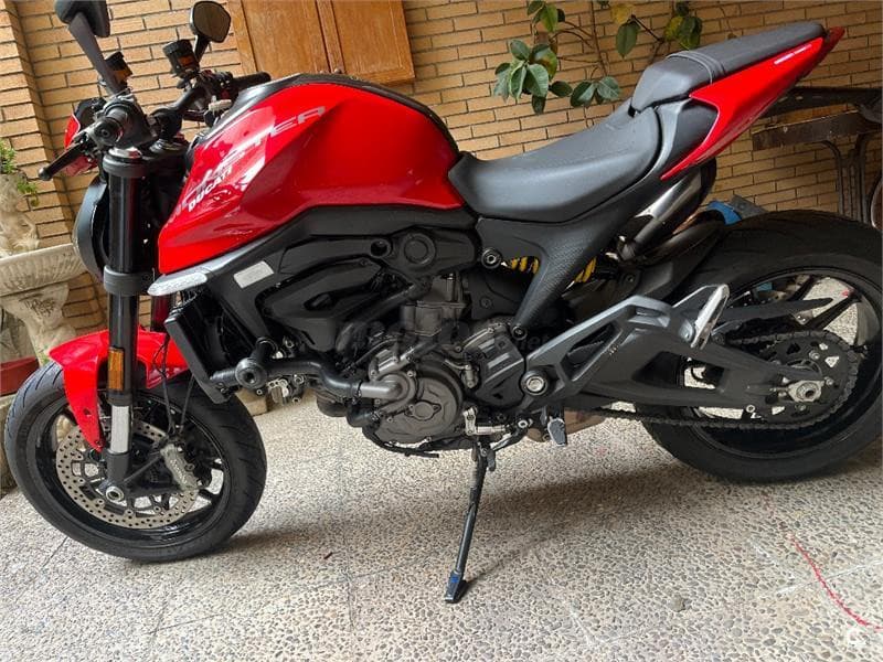 Ducati Monster – Vista 4