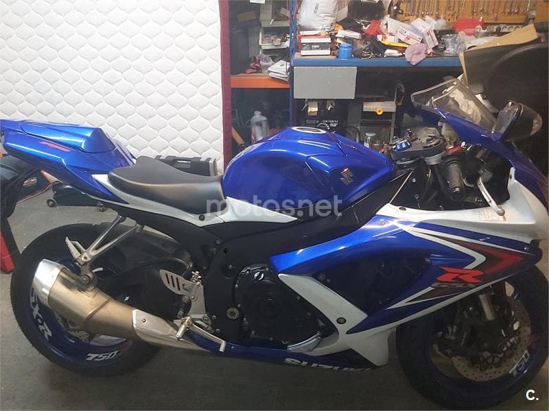 Suzuki GSX R750 – Vista 1