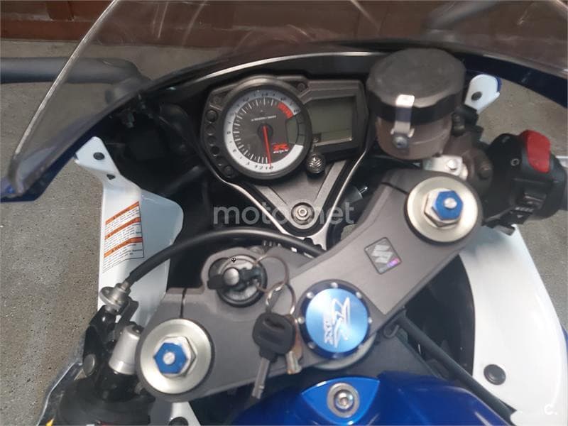 Suzuki GSX R750 – Vista 2
