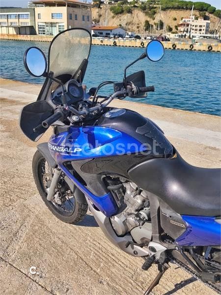 Honda Transalp XL 700 V – Vista 5