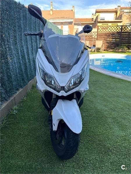 Kawasaki J 300 1950 € 2016 Barcelona - 1