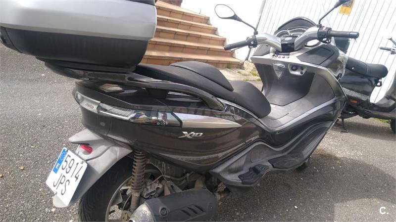 Piaggio X10 125 ie Executive – Vista 4
