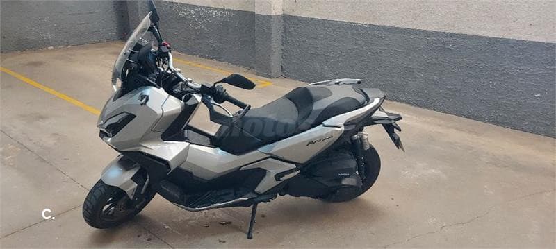 Honda ADV 350 – Vista 1