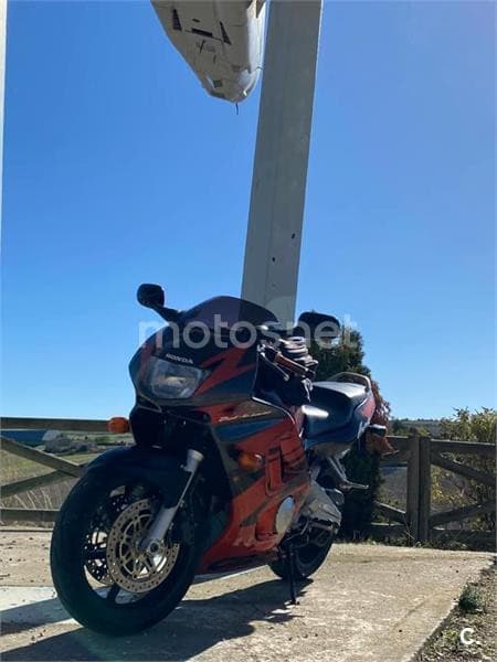 Honda CBR 600F 3000 € 1998 Valladolid - 5