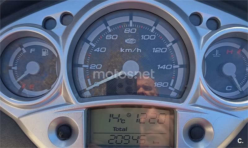 Yamaha X-CITY 250 – Vista 2