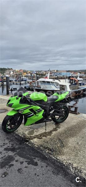 Kawasaki ZX 6 RR – Vista 5
