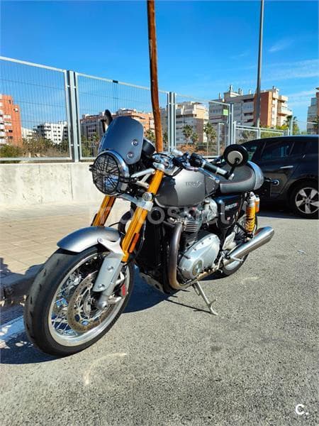 Triumph Thruxton – Vista 2