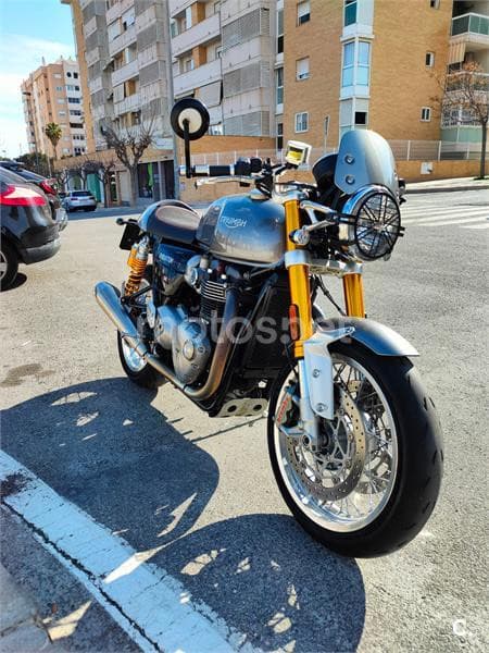 Triumph Thruxton – Vista 6