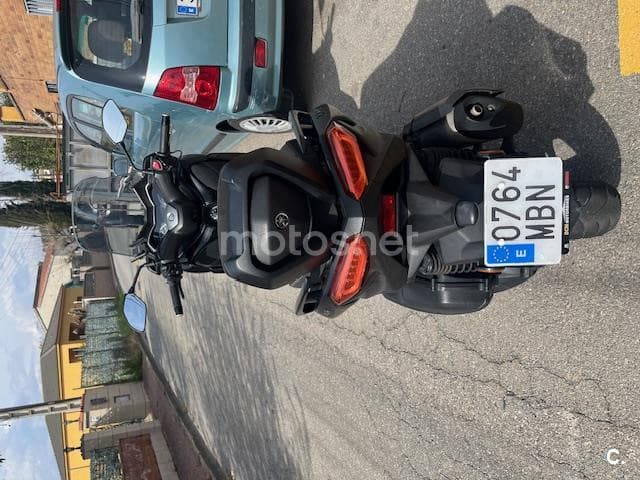 Yamaha XMAX 300 – Vista 1
