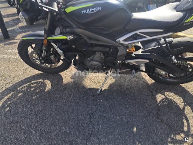 Triumph Street Triple – Vista 2