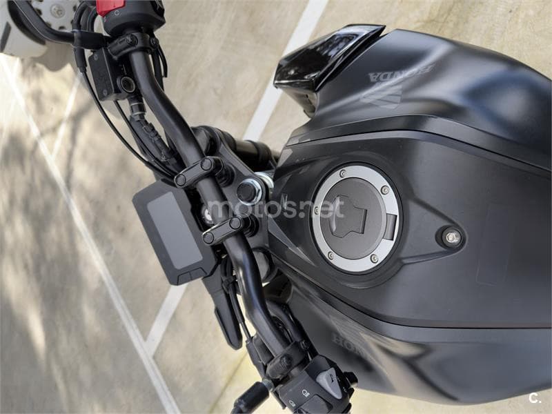 Honda CB 125 R – Vista 1