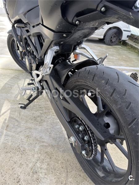 Honda CB 125 R – Vista 4