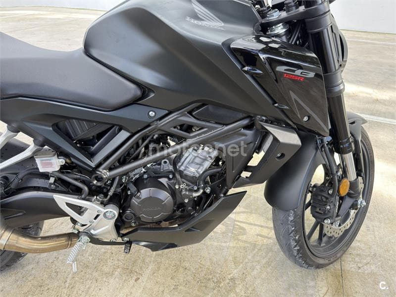 Honda CB 125 R – Vista 5
