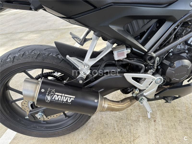 Honda CB 125 R – Vista 6