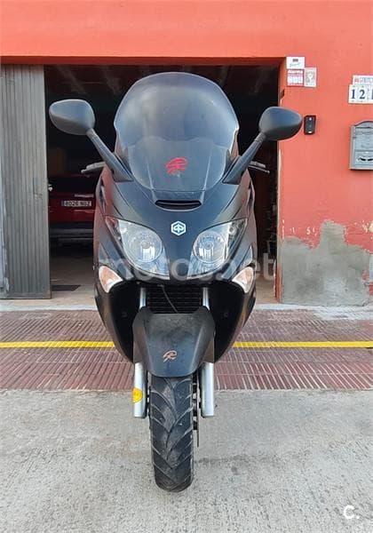 Piaggio X EVO 125 – Vista 1