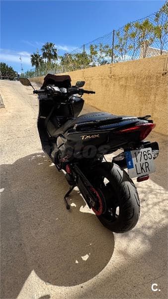 Yamaha TMAX 560 ABS – Vista 4