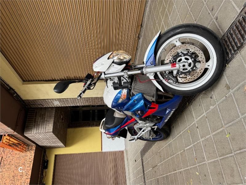 Suzuki GSR 600 – Vista 1