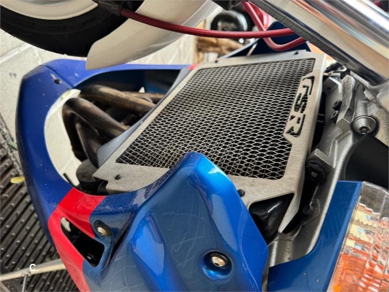 Suzuki GSR 600 – Vista 5