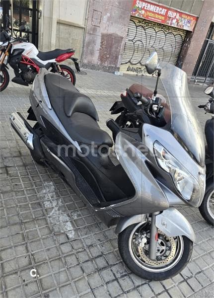 Suzuki BURGMAN 400 – Vista 1